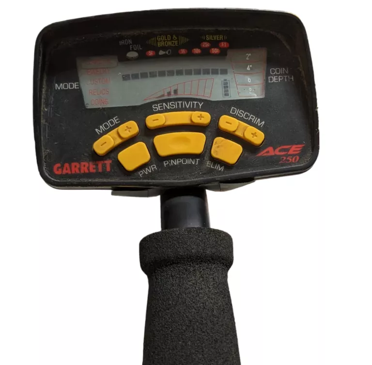 WYKRYWACZ METALI GARETT ACE 250