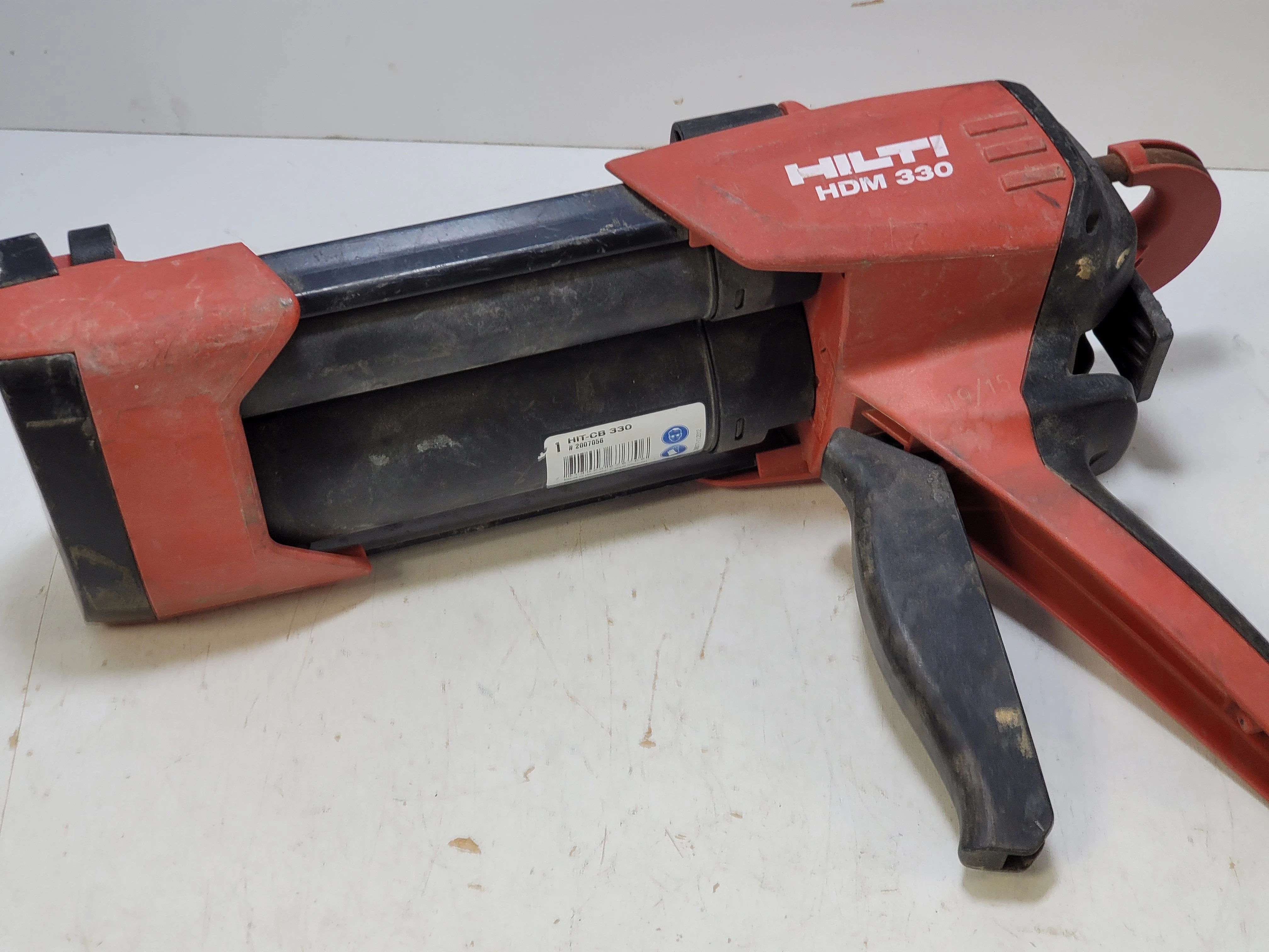 wyciskacz-hilti-hdm-330-moc-300