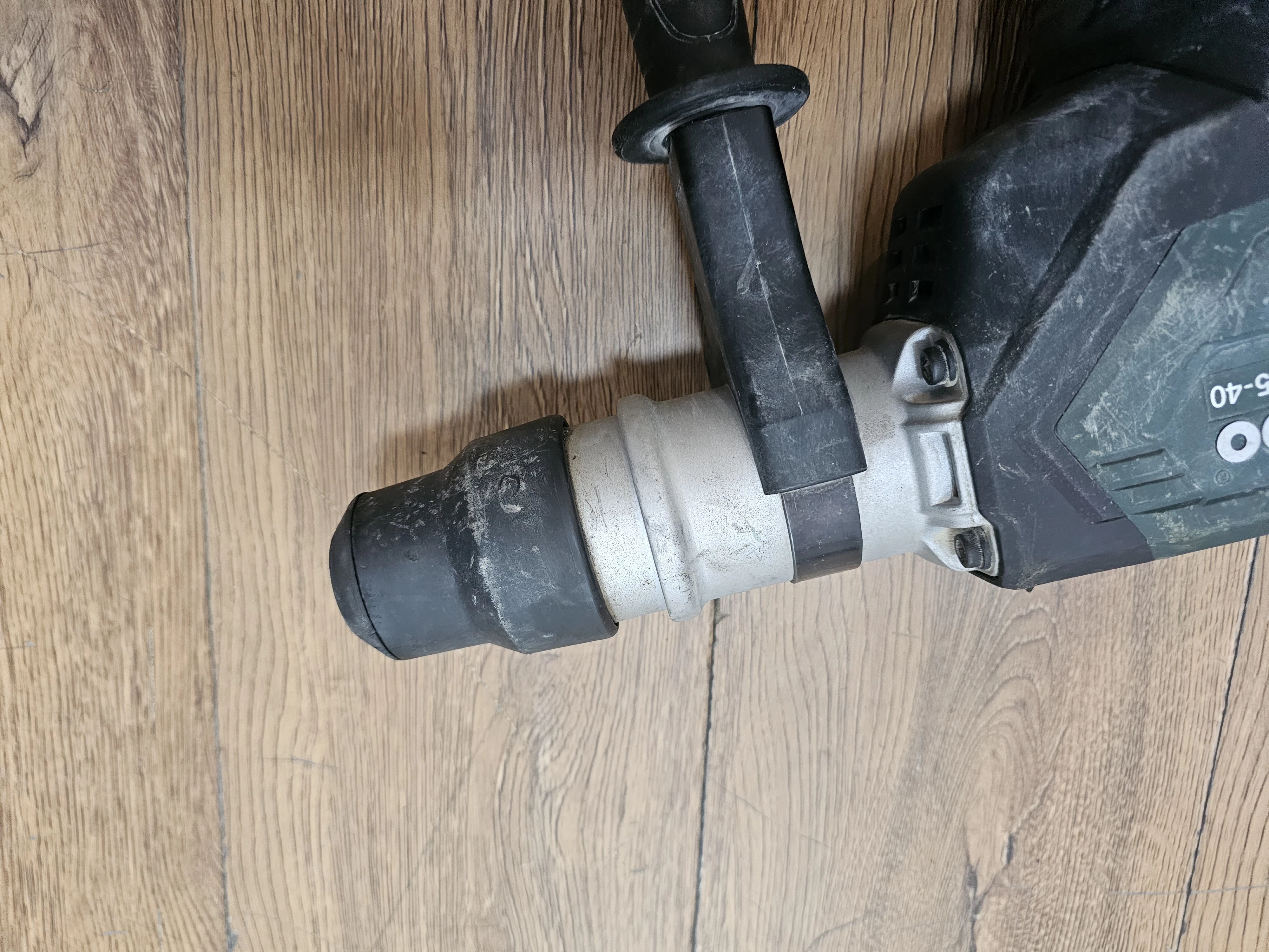 mlot-udarowy-obrotowy-sds-max-kh-5-40-metabo-maksymalna-moc-110000