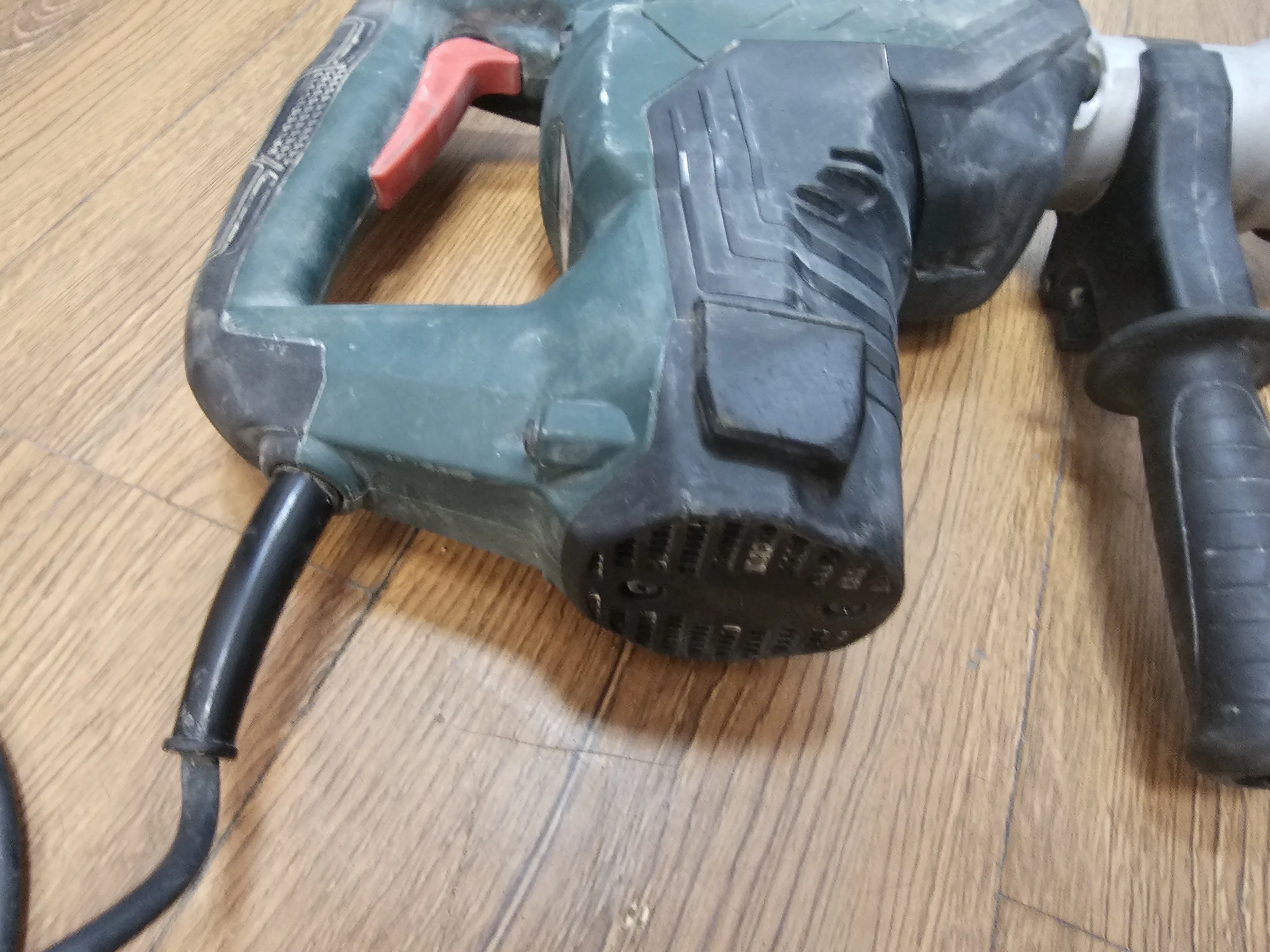 mlot-udarowy-obrotowy-sds-max-kh-5-40-metabo-maksymalna-czestotliwosc-udaru-2800