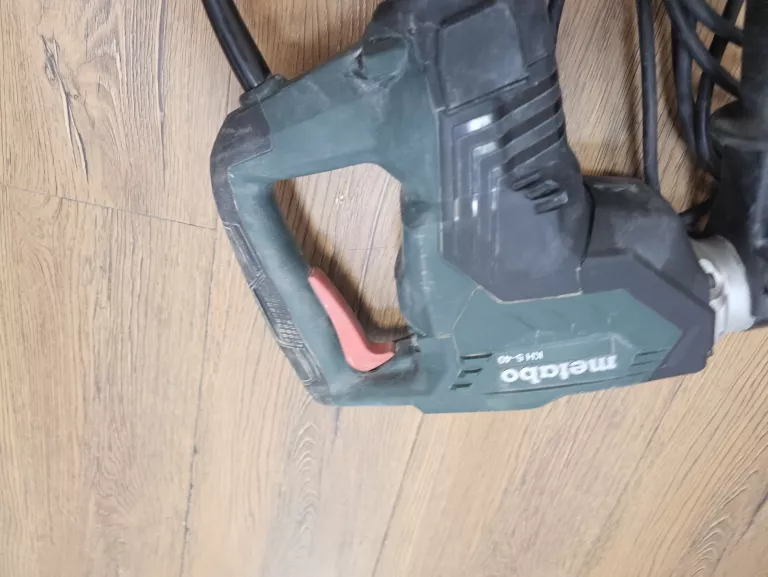 MŁOT UDAROWY OBROTOWY SDS-MAX KH 5-40 METABO
