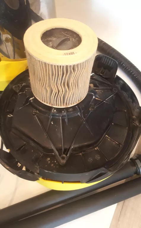 ODKURZACZ WARSZTATOWY KARCHER WD3 PREMIUM