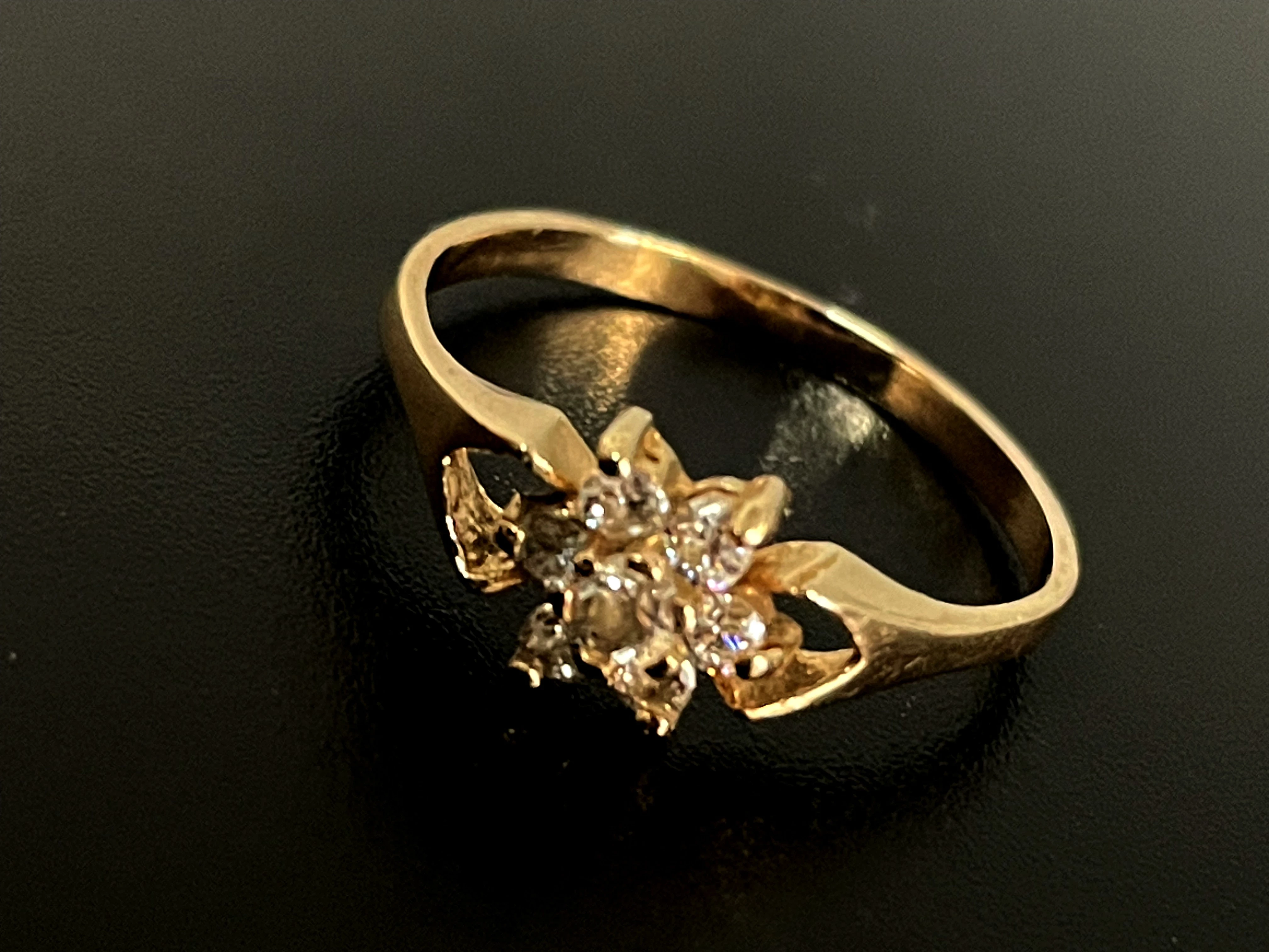 cudowny-zloty-pierscionek-z-cyrkoniami-pr-585-w-155-g-r-13-pilsudskiego-15a-kwidzyn