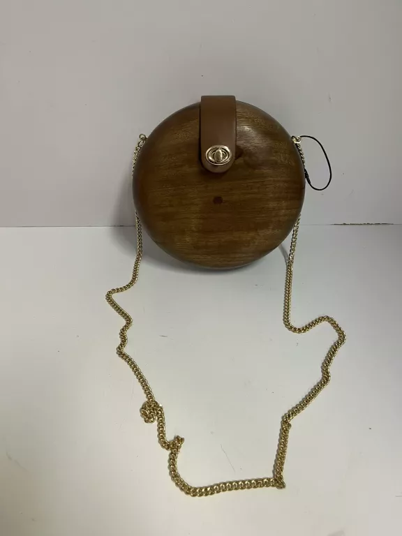 zara-torebka-kuferek-z-drewna-listonoszka-ideal-kalwaryjska-37-krakow-kotkiewicz-sj