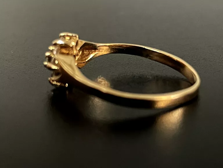 cudowny-zloty-pierscionek-z-cyrkoniami-pr-585-w-155-g-r-13-material-zloto