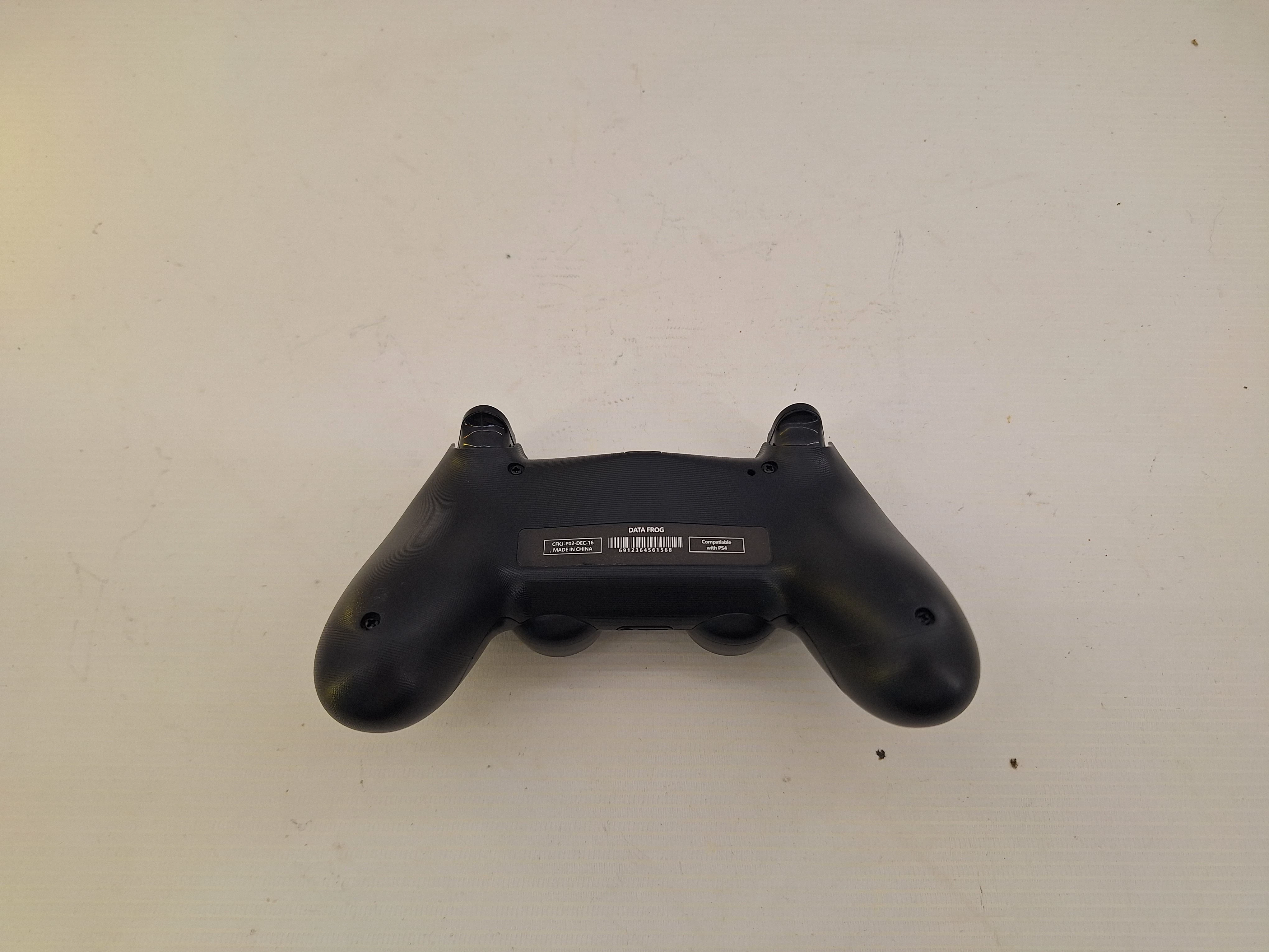 pad-do-ps4-data-frog-cfkj-p02-dec-16-kolor-bialy