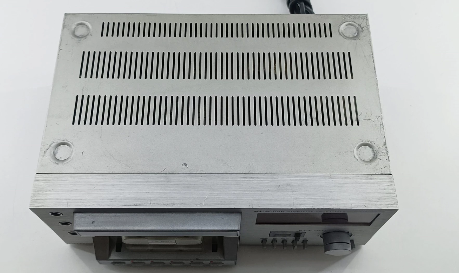 magnetofon-unitra-etiuda-411d-rodzaj-jednokasetowy