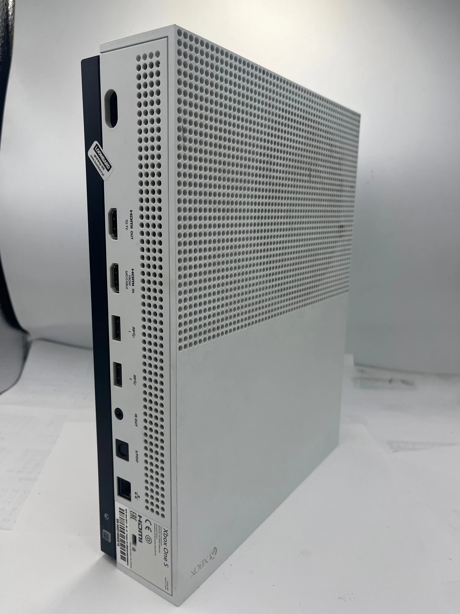 konsola-xbox-one-s-zestaw-z-grami-kolor-bialy