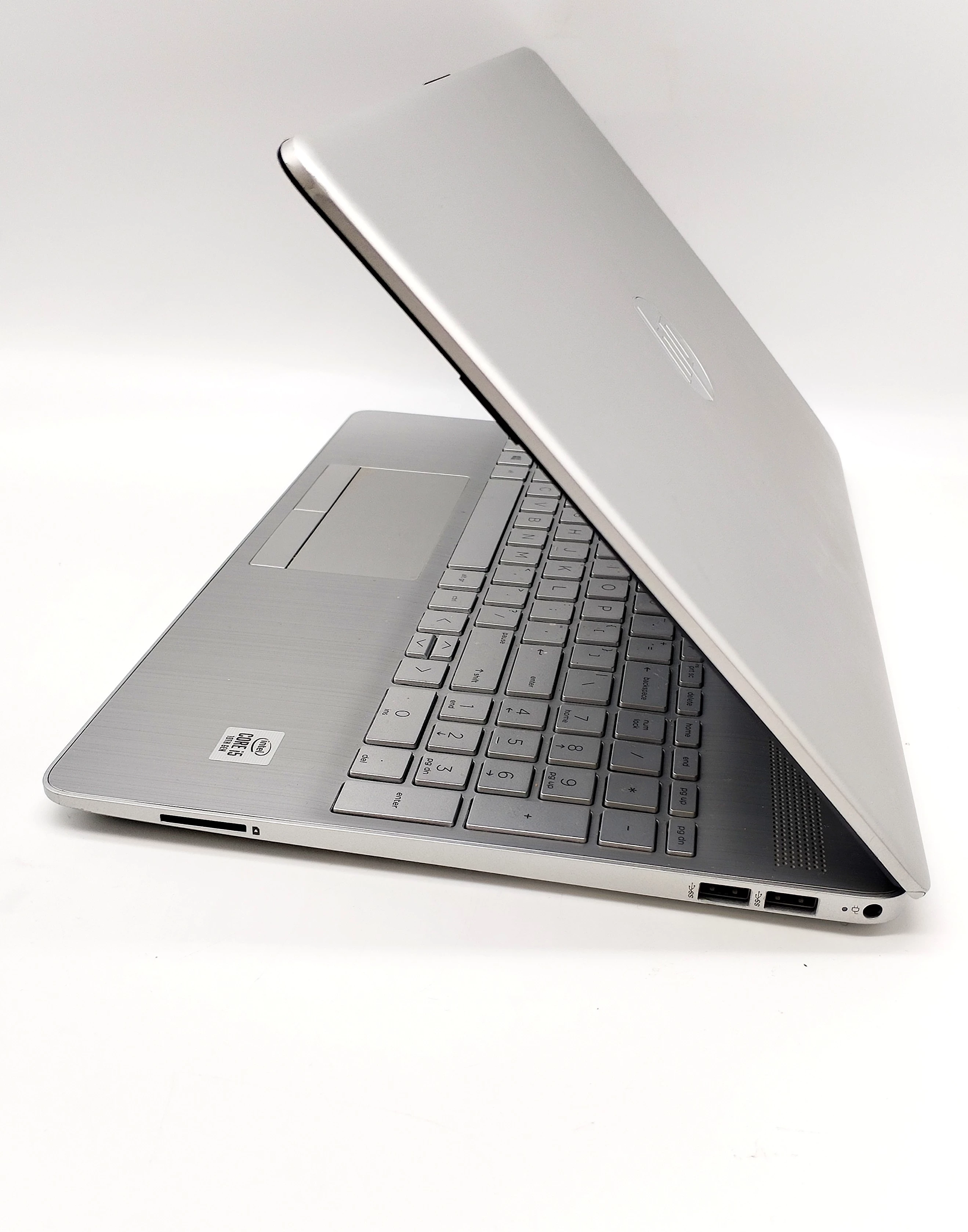 laptop-hp-15-dw1001nw-156-intel-core-i5-8-gb-512-gb-rozdzielczosc-px-1920-x-1080