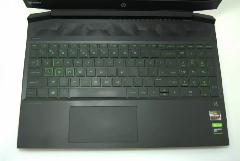 HP PAVILION GAMING R5-3550H/8GB/512 GTX1650 144HZ