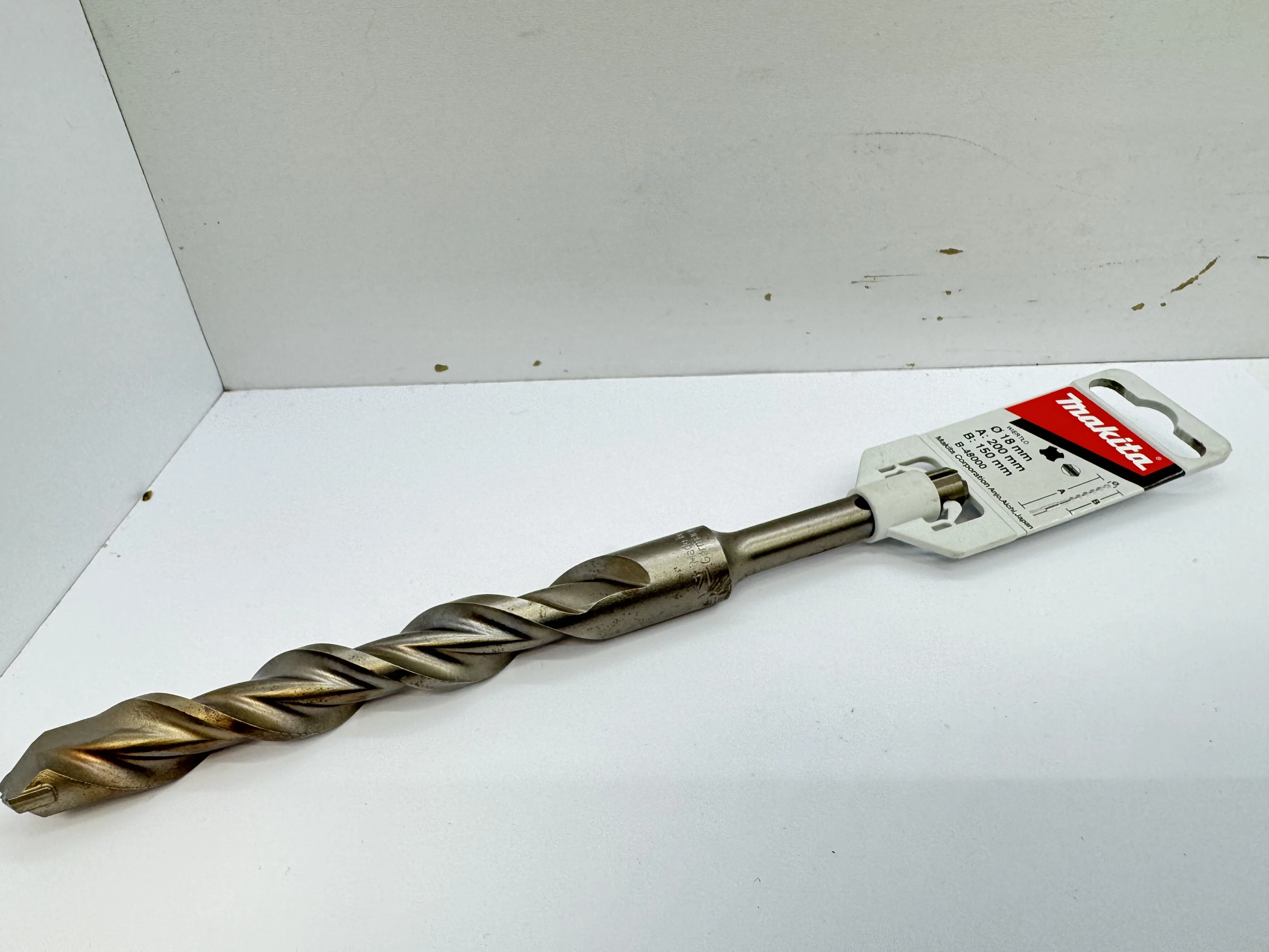 makita-b48000-v-plus-wiertlo-do-betonu-sds-plus-18-200mm-jagiellonska-2-zabrze-sj