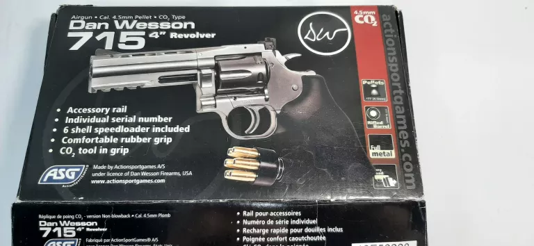 WIATRÓWKA - REWOLWER DAN WESSON 715 4" DIABOLO 4,5 MM - SILVER  KOMPLET