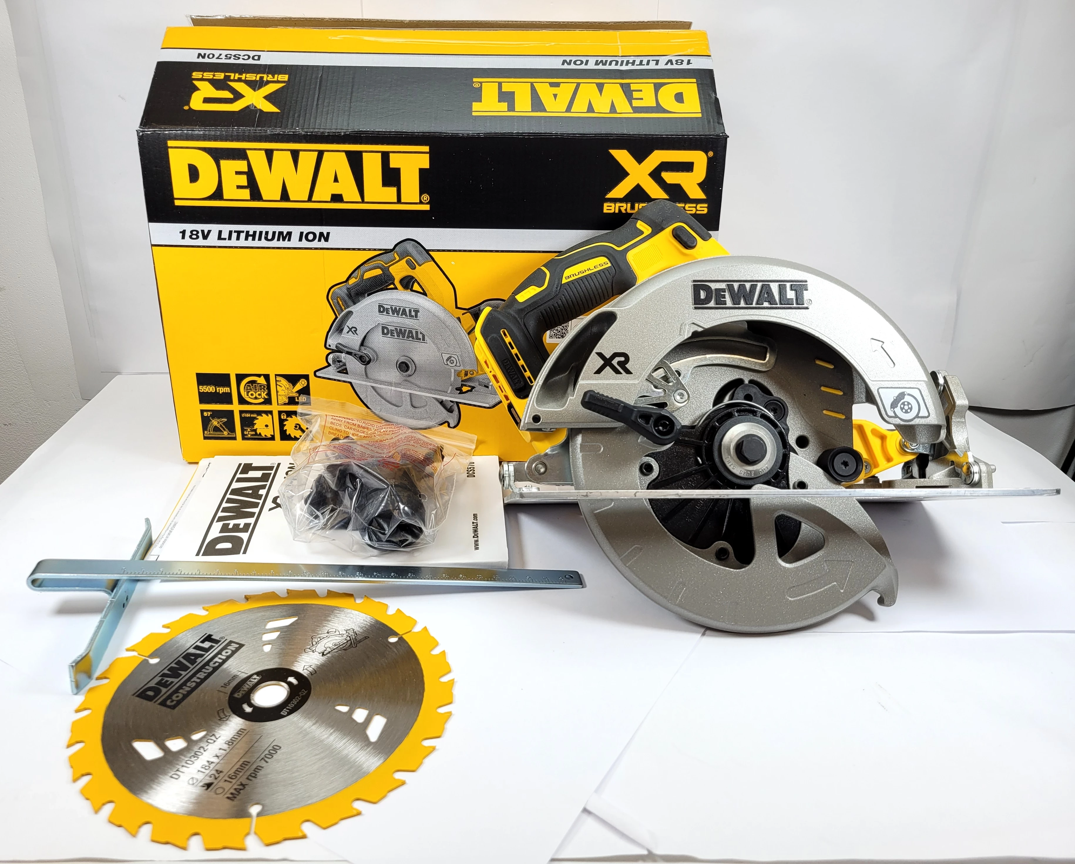 pilarka-tarczowa-dewalt-dcs570n-plac-zwyciestwa-1u8-szczecin