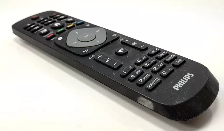 TELEWIZOR LED PHILIPS 32PHH4101/88 32" HD READY CZARNY