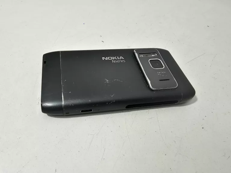 TELEFON NOKIA N8