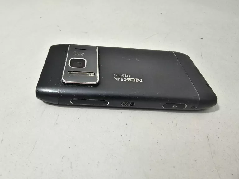 TELEFON NOKIA N8