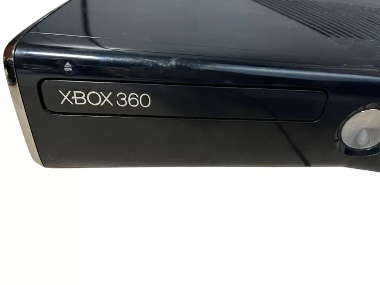 MICROSOFT XBOX 360 250 GB 2 PADY KINECT