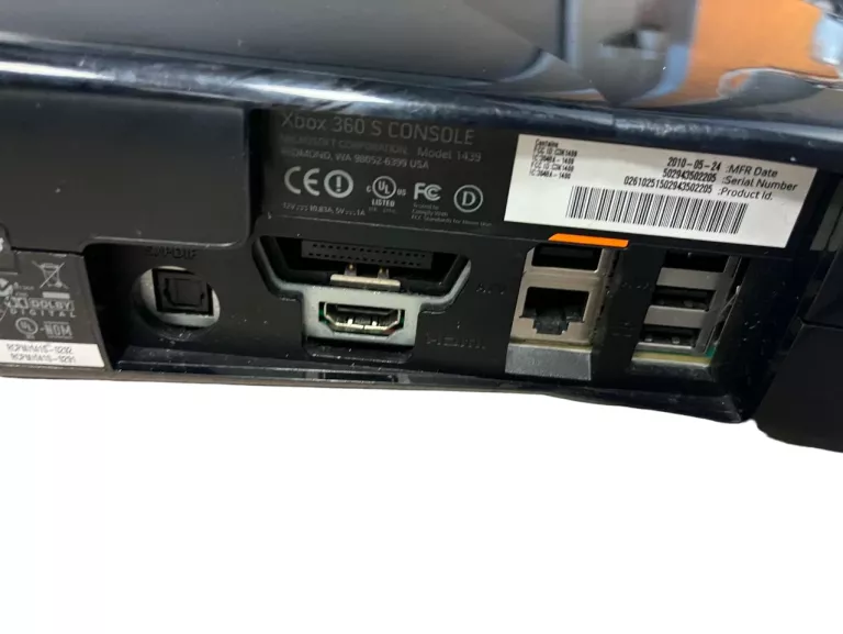 MICROSOFT XBOX 360 250 GB 2 PADY KINECT