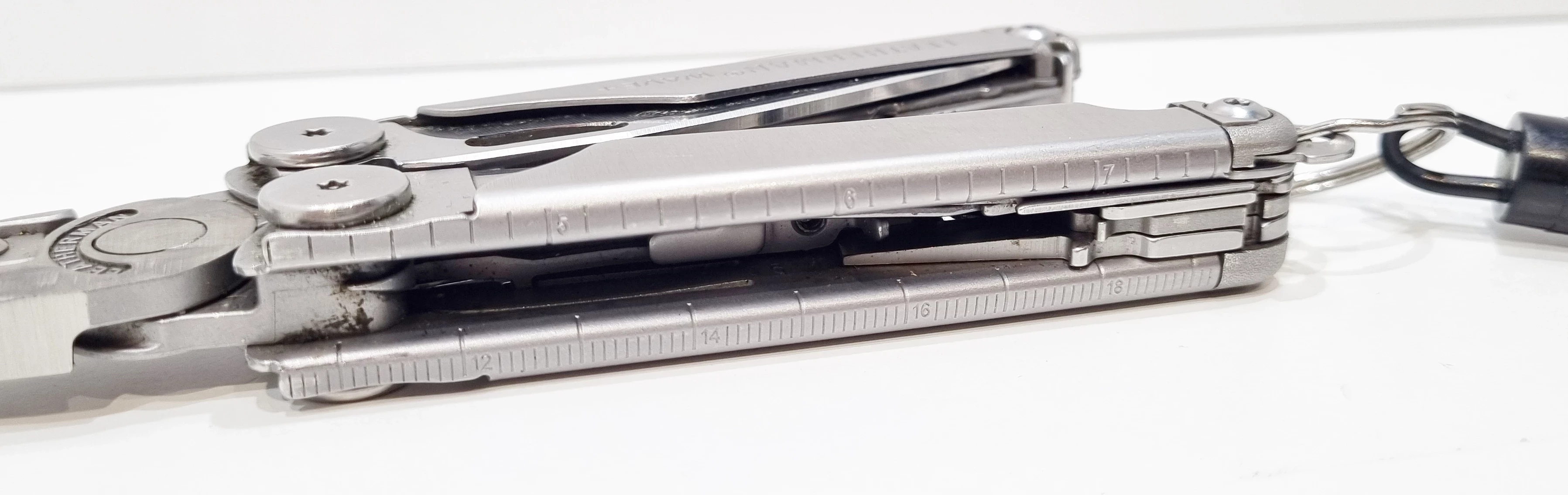 leatherman-2h-wave-plus-praktyczny-multitool-profe-liczba-dodatkowych-narzedzi-12