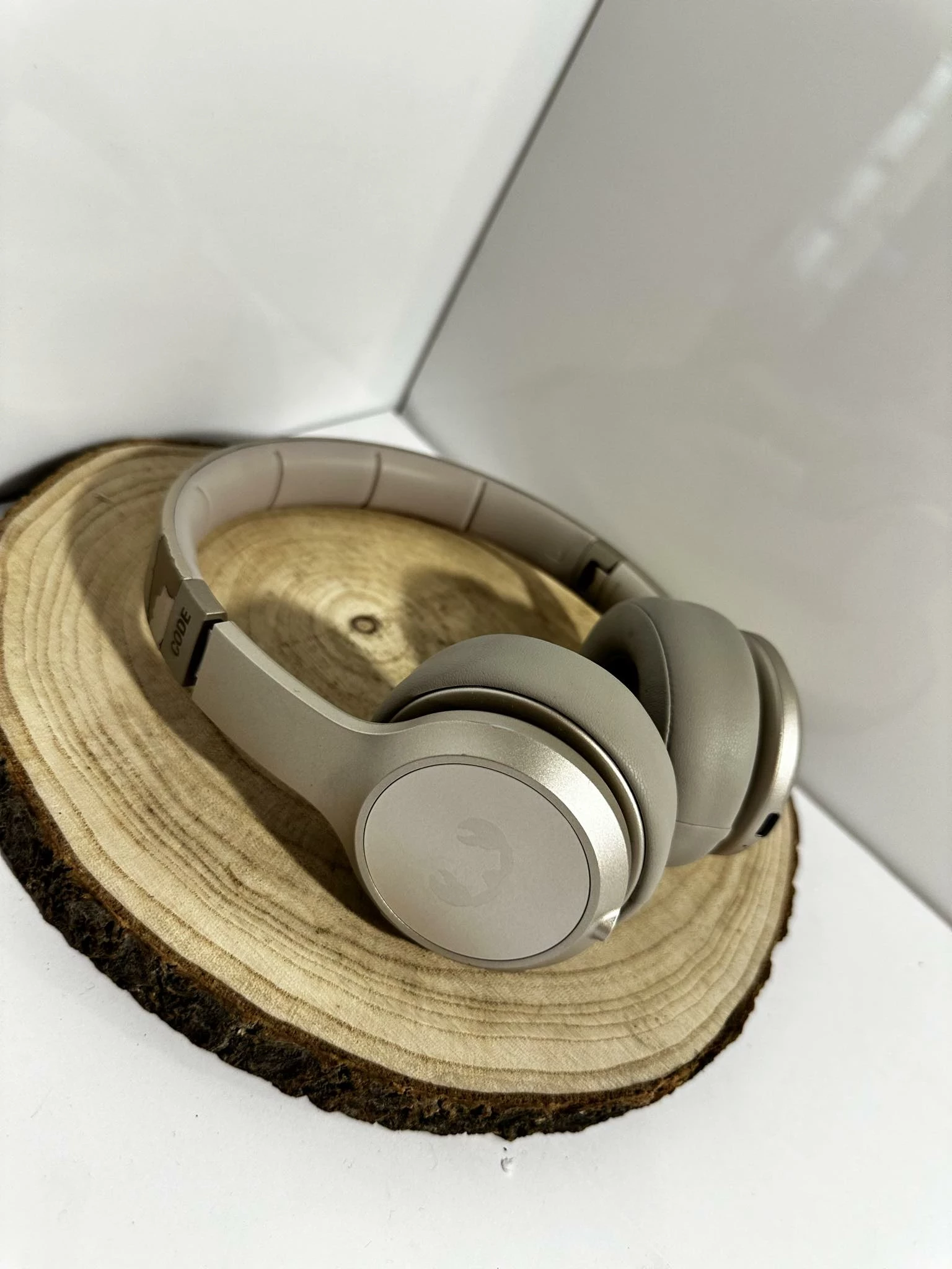 sluchawki-bezprzewodowe-fresh-n-rebel-code-anc-stan-uzywany