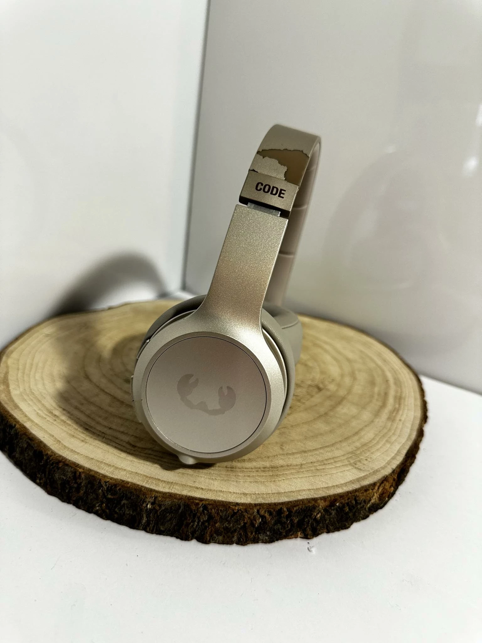 sluchawki-bezprzewodowe-fresh-n-rebel-code-anc-stan-uzywany