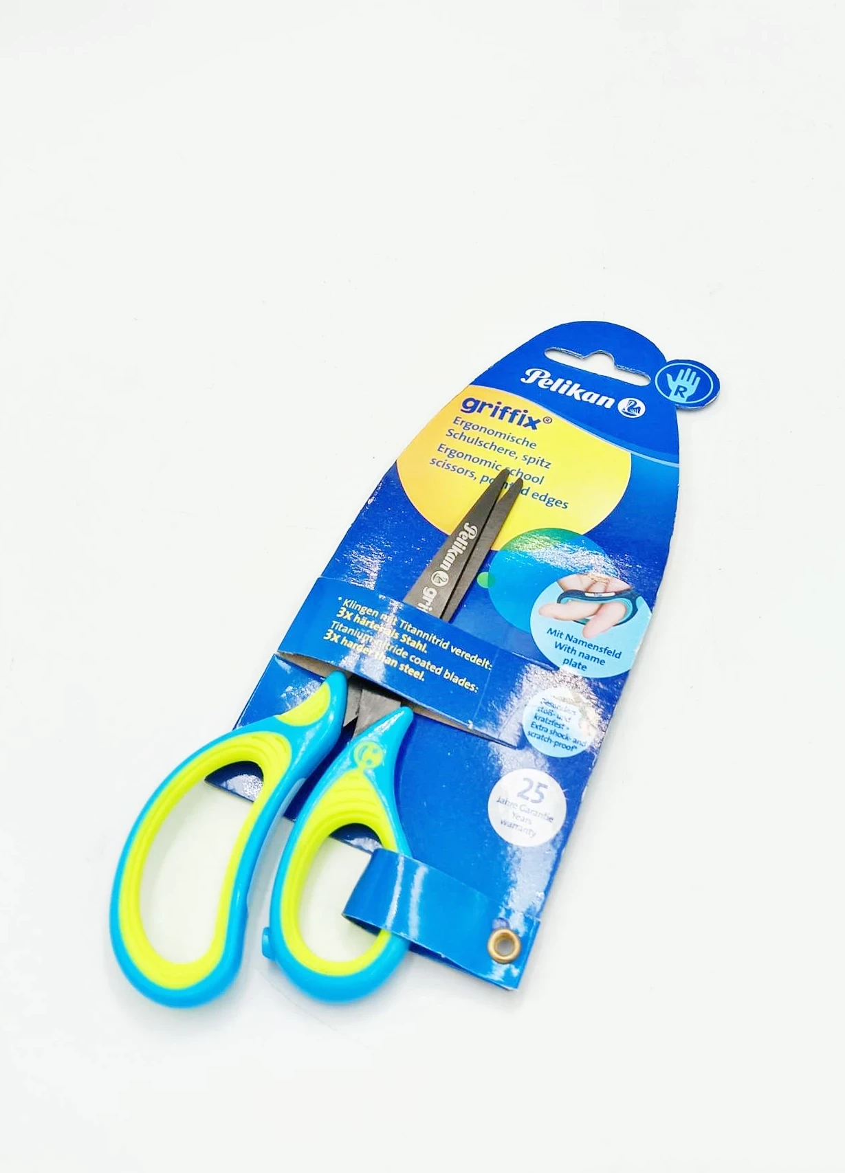 nozyczki-szkolne-pelikan-griffix-dla-praworecznych-15cm-bukowska-118-poznan