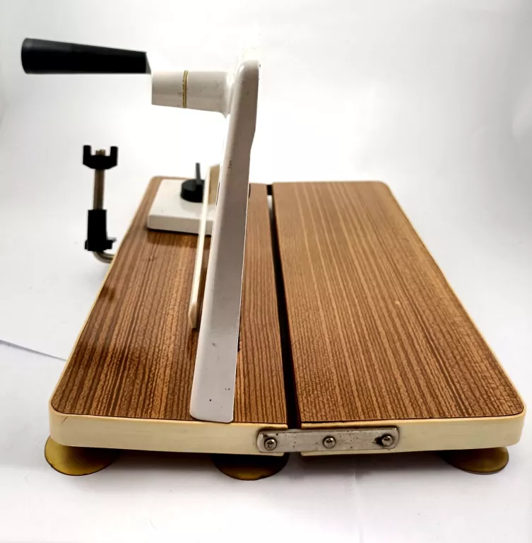 reczna-krajalnica-retro-prl-do-chleba-wedlin-sera-moc-1