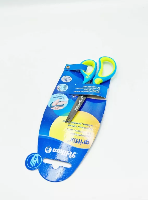 nozyczki-szkolne-pelikan-griffix-dla-praworecznych-15cm-kod-producenta-811750