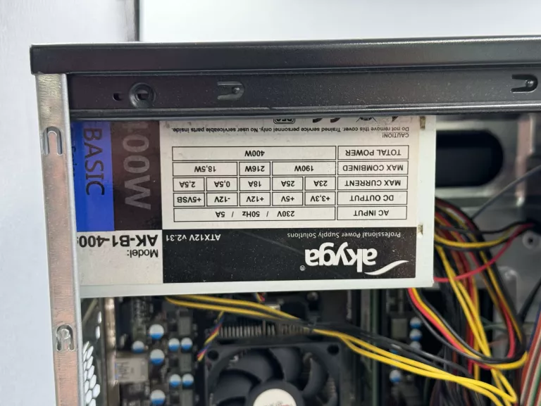 KOMPUTER STACJONARNY AMD A4 8GB RAM 128 GB SSD OPIS
