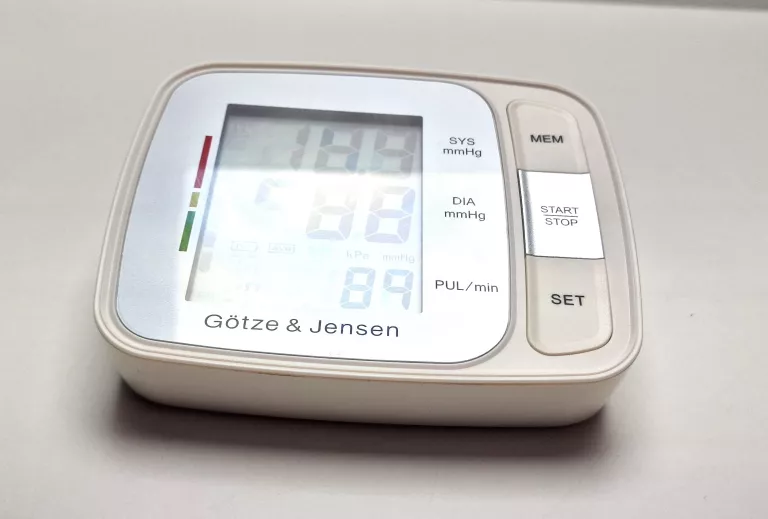 CIŚNIENIOMIERZ AUT. GOTZE&JENSEN BM700