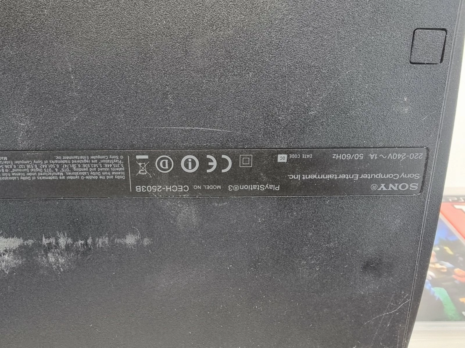 konsola-ps3-320gb-dwa-pady-gry-wersja-konsoli-classic