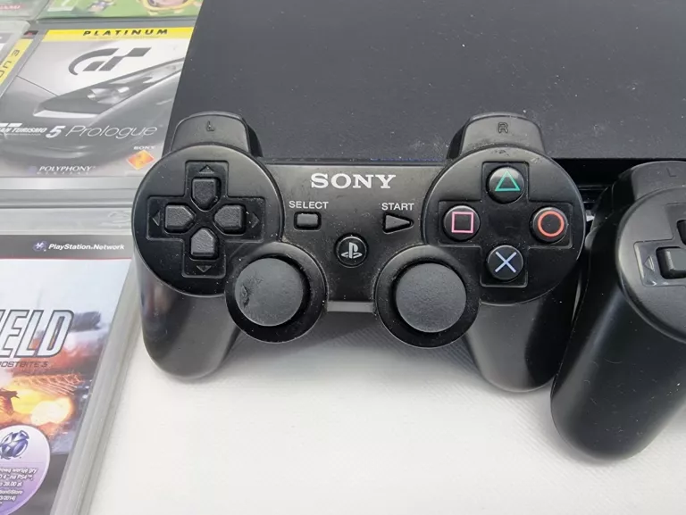 konsola-ps3-320gb-dwa-pady-gry-ean-gtin-0660974561954