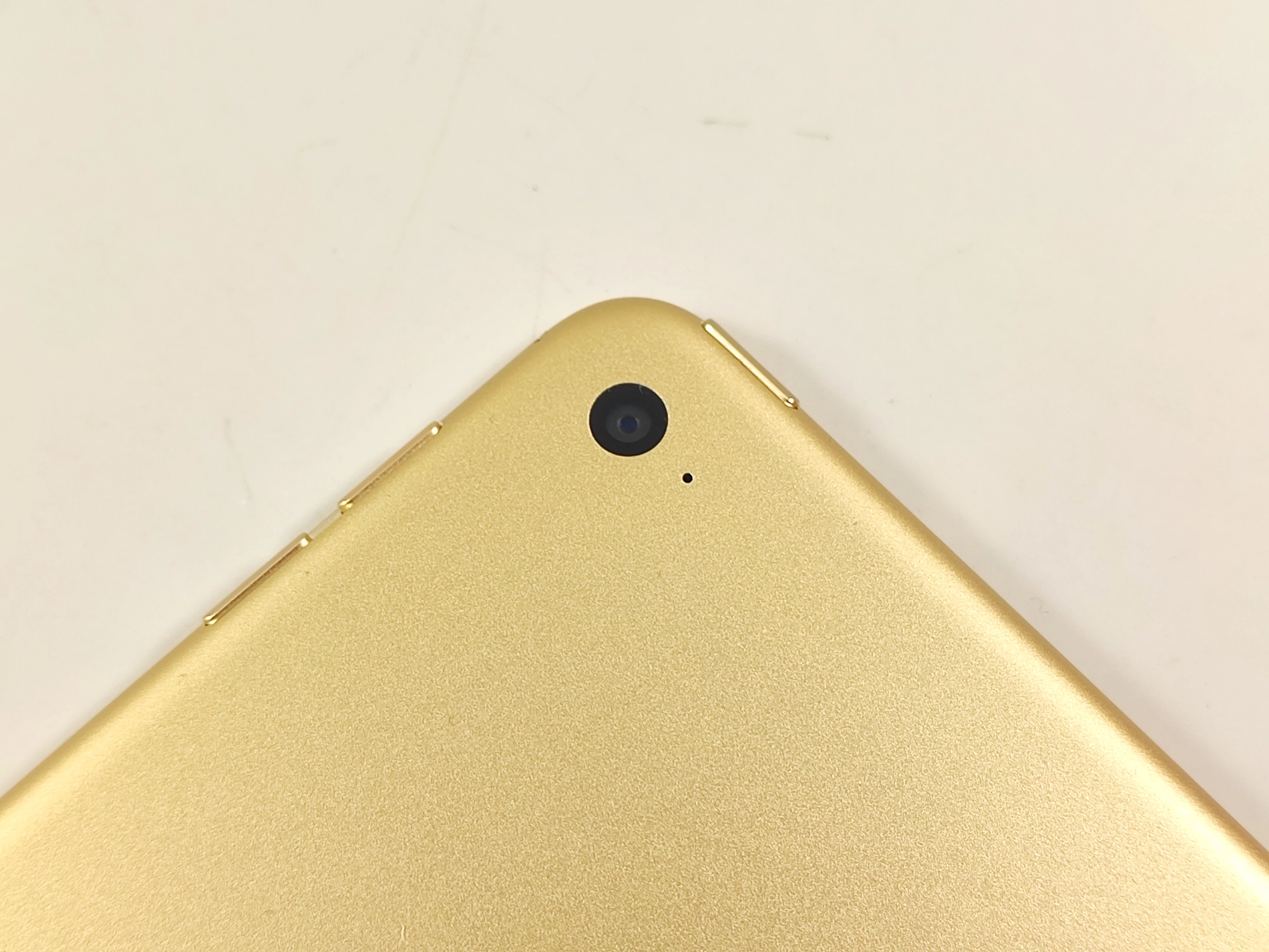 TABLET APPLE IPAD AIR 2 WI-FI (A1566) 32 GB KOMPLET