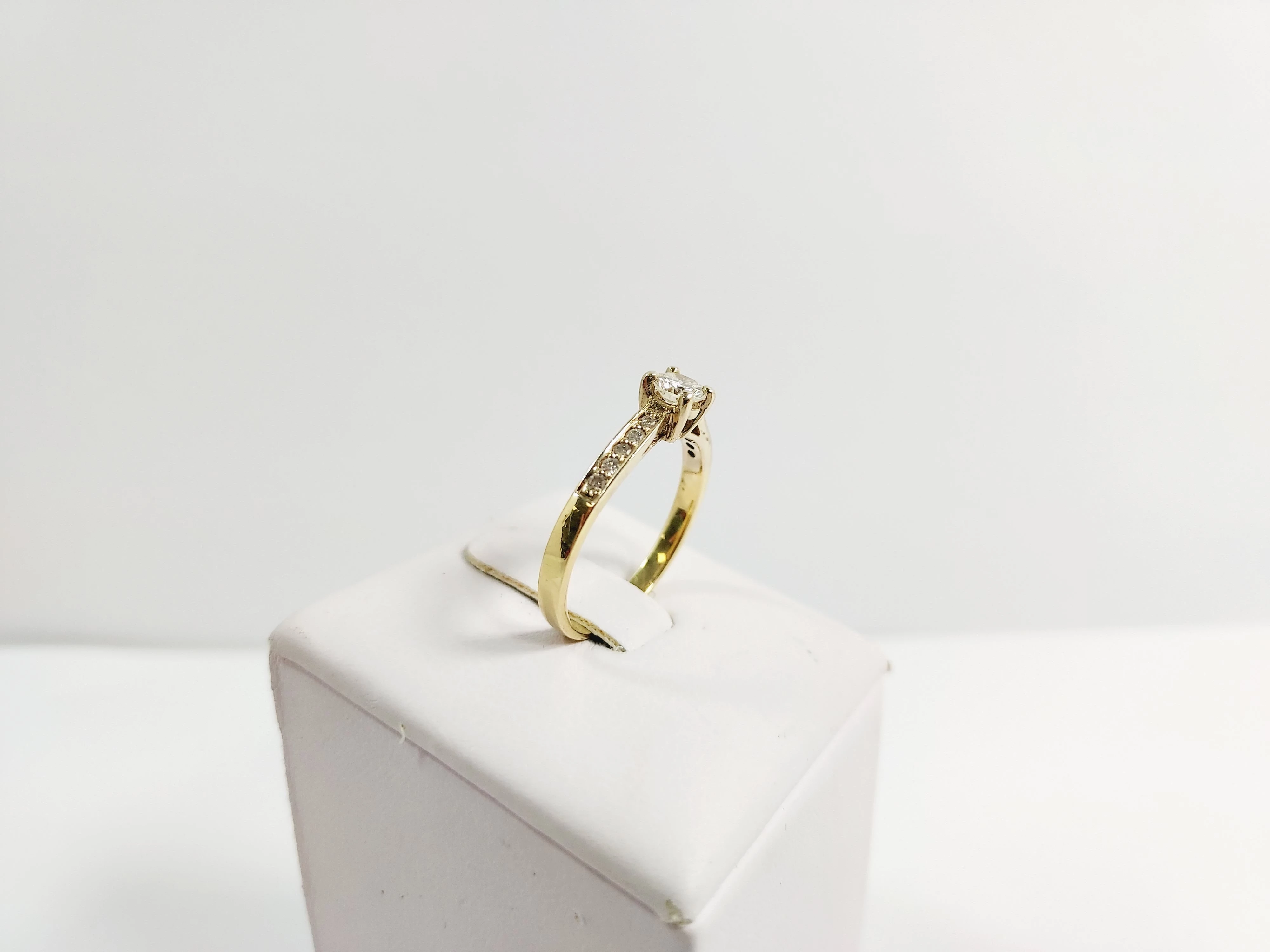 zloty-pierscionek-diamenty-brylanty-043ct-248g-585-rozmiar-17-certyfikat-stan-11323-2