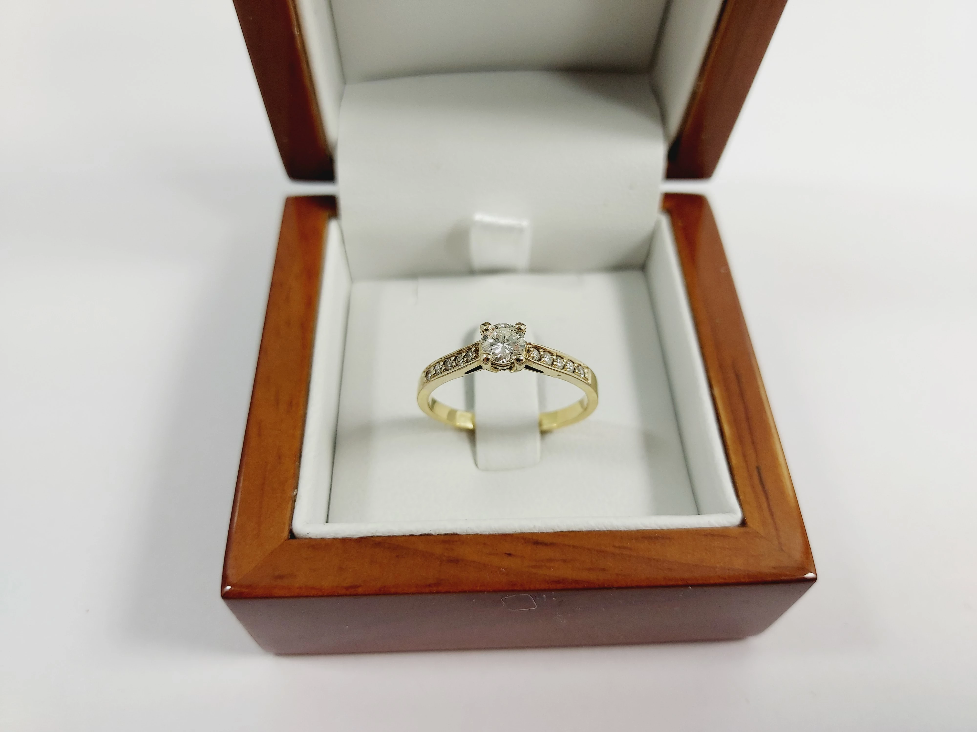 zloty-pierscionek-diamenty-brylanty-043ct-248g-585-rozmiar-17-certyfikat-motyw-129129-21