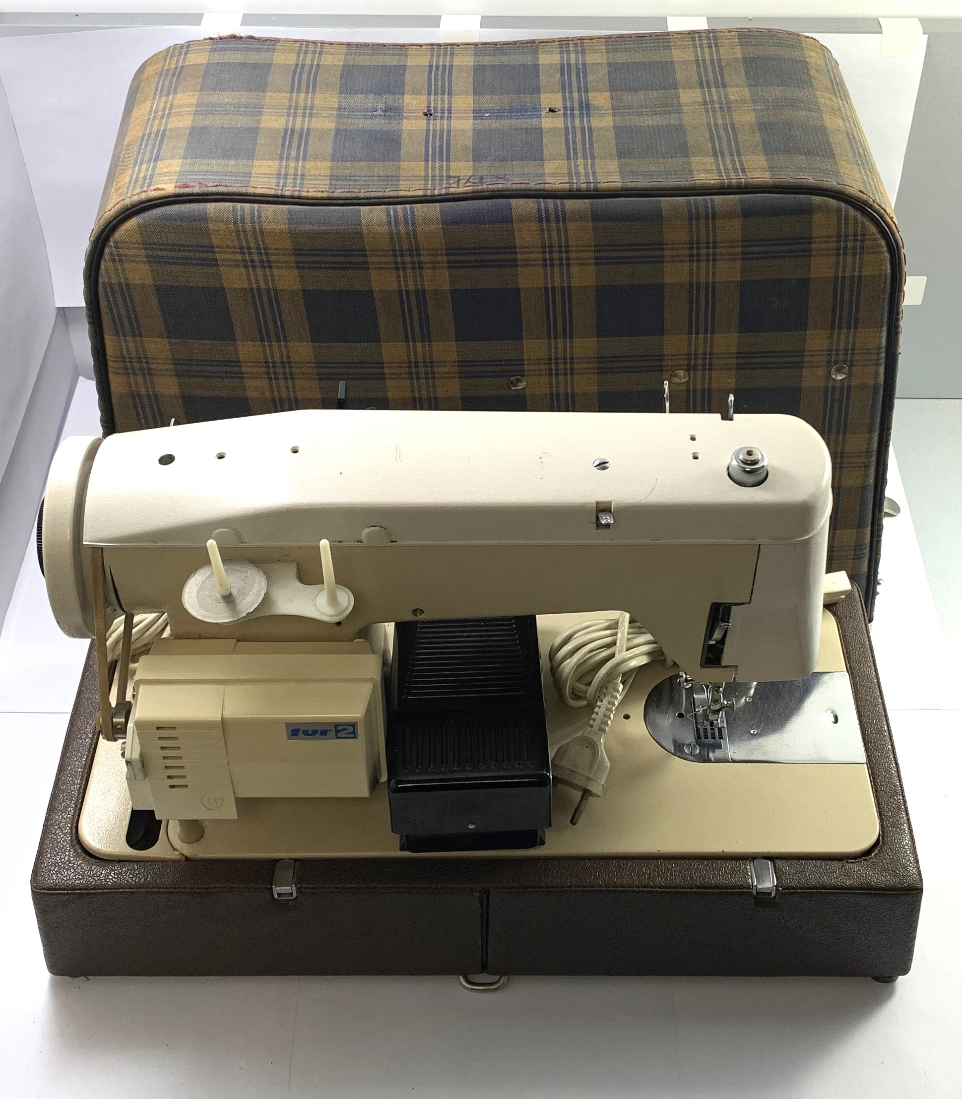 maszyna-do-szycia-lucznik-predom-433-zawadzkiego-121-szczecin