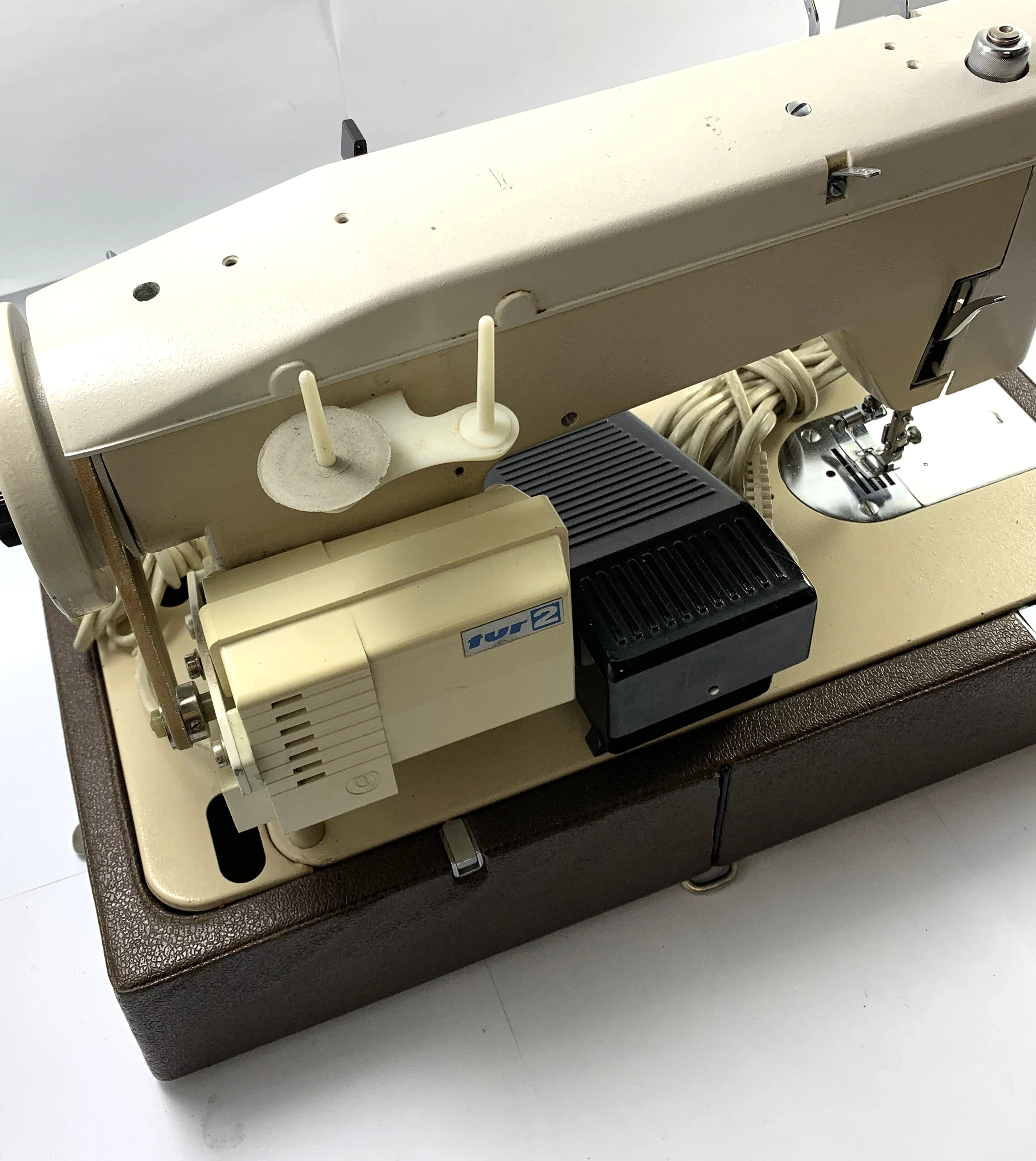 maszyna-do-szycia-lucznik-predom-433-stan-11323-2