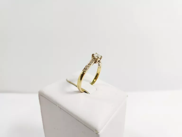 zloty-pierscionek-diamenty-brylanty-043ct-248g-585-rozmiar-17-certyfikat-stan-11323-2