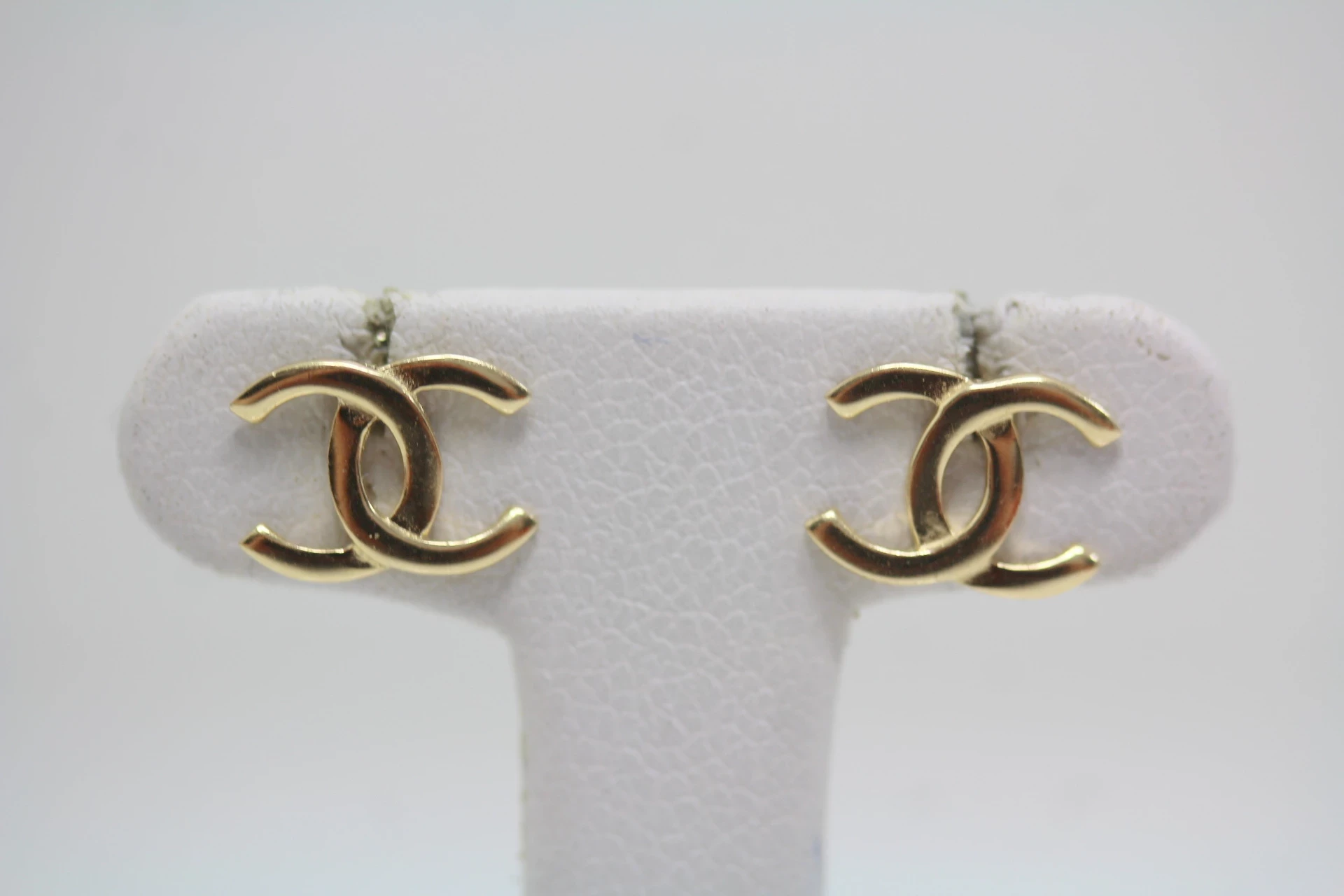 zlote-kolczyki-chanel-585-102g-rodzaj-wyrob-jubilerski