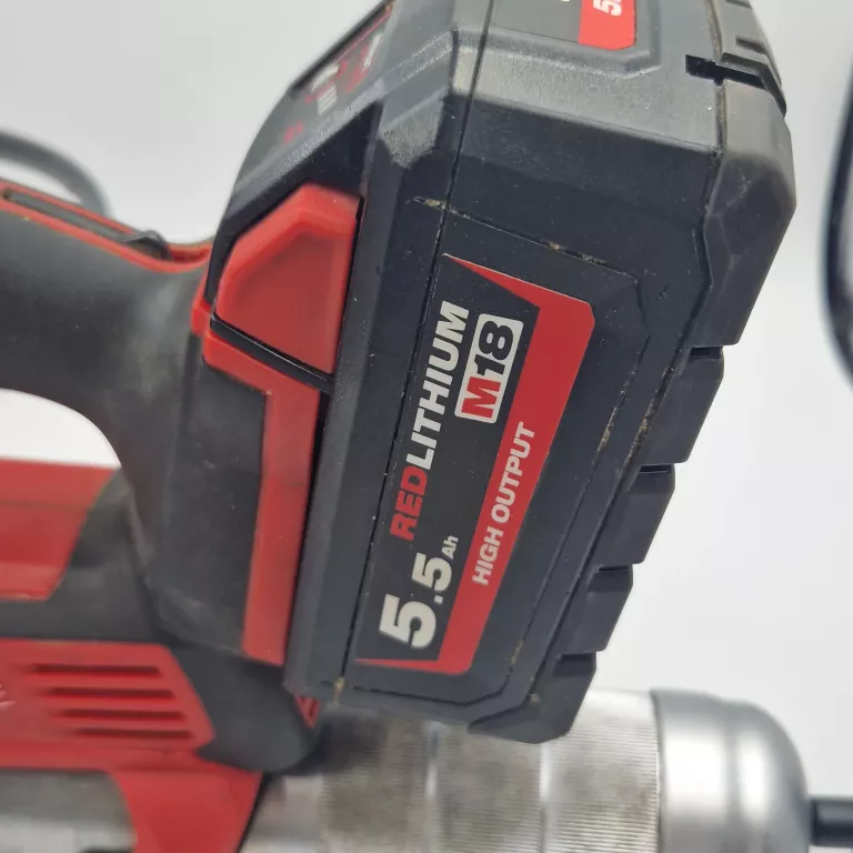 SMAROWNICA ELEKTRYCZNA MILWAUKEE M18GG+ BATERIA 5,0 M18