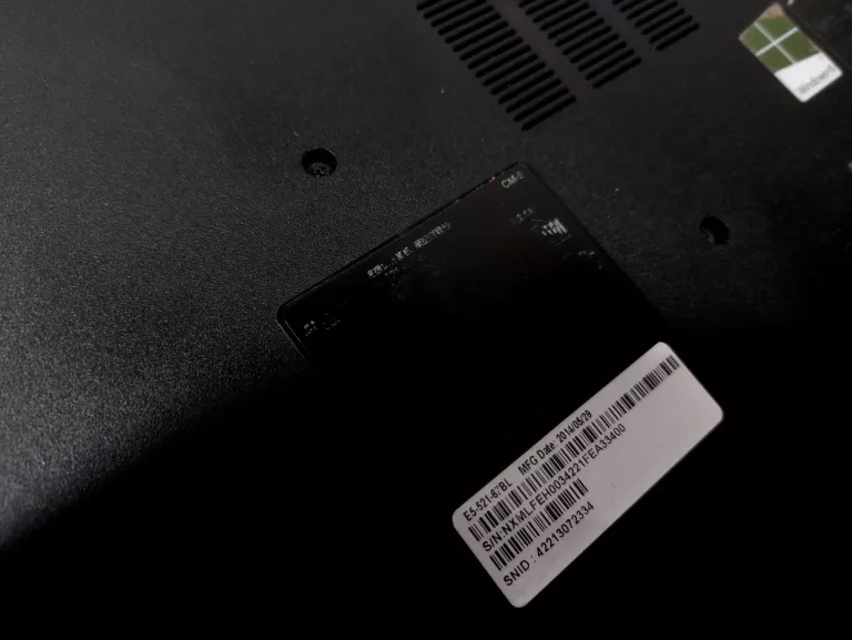 LAPTOP ACER E5-521-67BL A6-6310 HDD 1TB 8GB