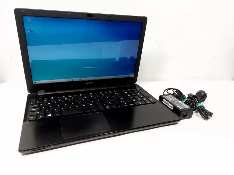 LAPTOP ACER E5-521-67BL A6-6310 HDD 1TB 8GB