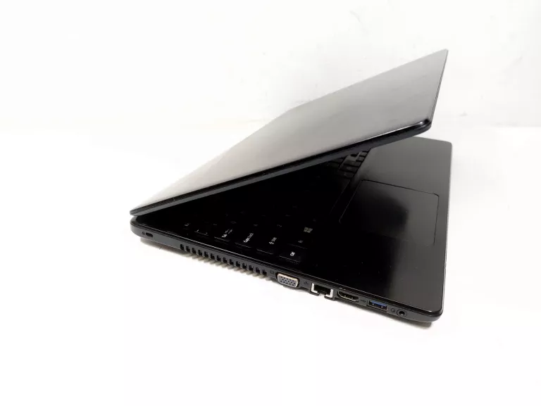 LAPTOP ACER E5-521-67BL A6-6310 HDD 1TB 8GB