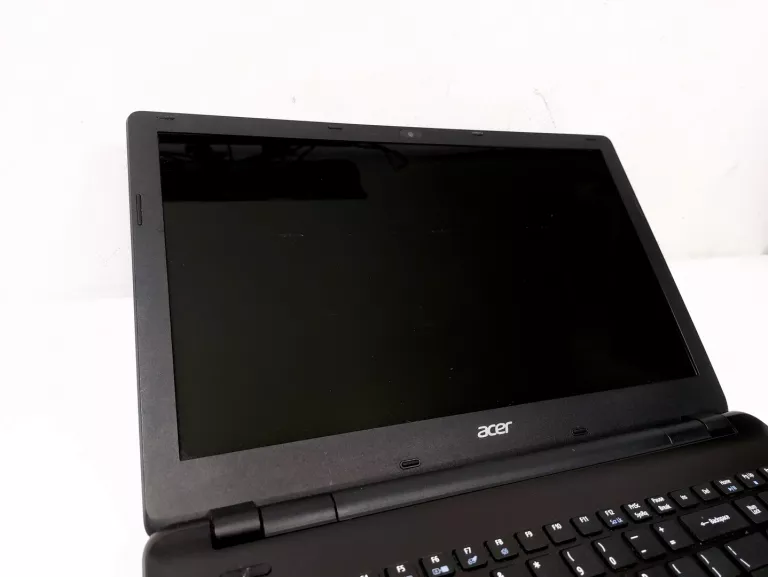 LAPTOP ACER E5-521-67BL A6-6310 HDD 1TB 8GB