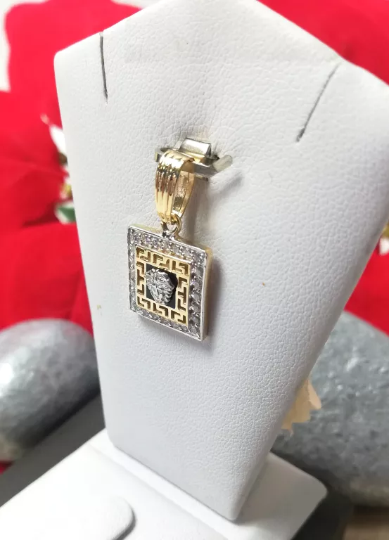 ZŁOTA ZAWIESZKA KWADRAT MEDUZA ZNAK GRECKI 2,26GR 585 J