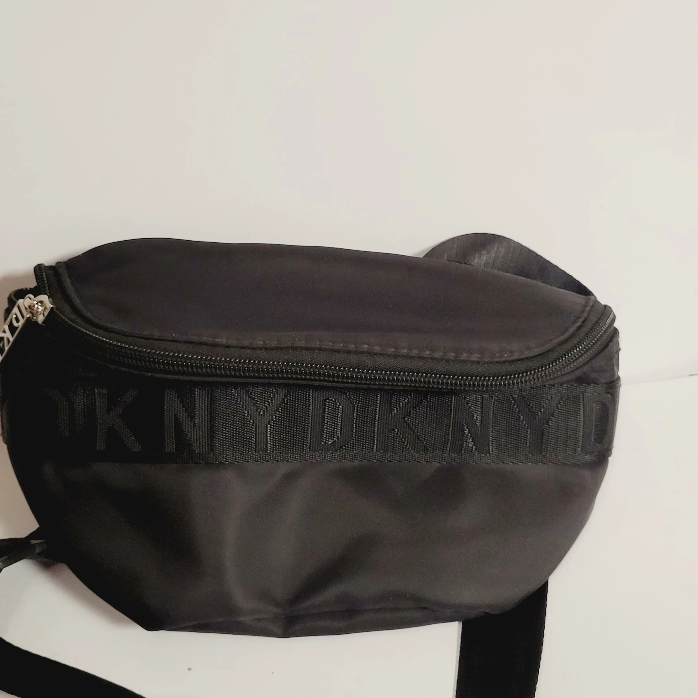 torebka-nerka-dkny-czarna-aleja-wolnosci-15b-czestochowa-sj