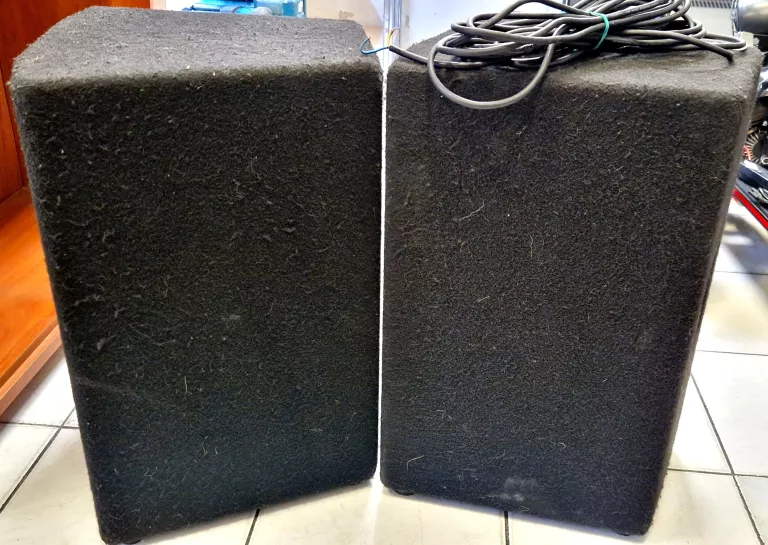 dwie-kolumny-box-electronics-stan-uzywany