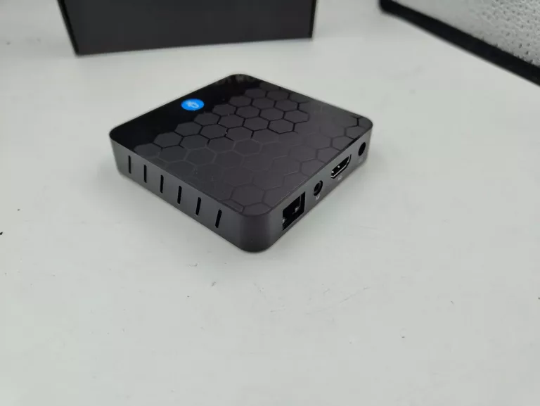 ANDROID TV BOX TT TV BOX S88 W PUDEŁKU OPIS