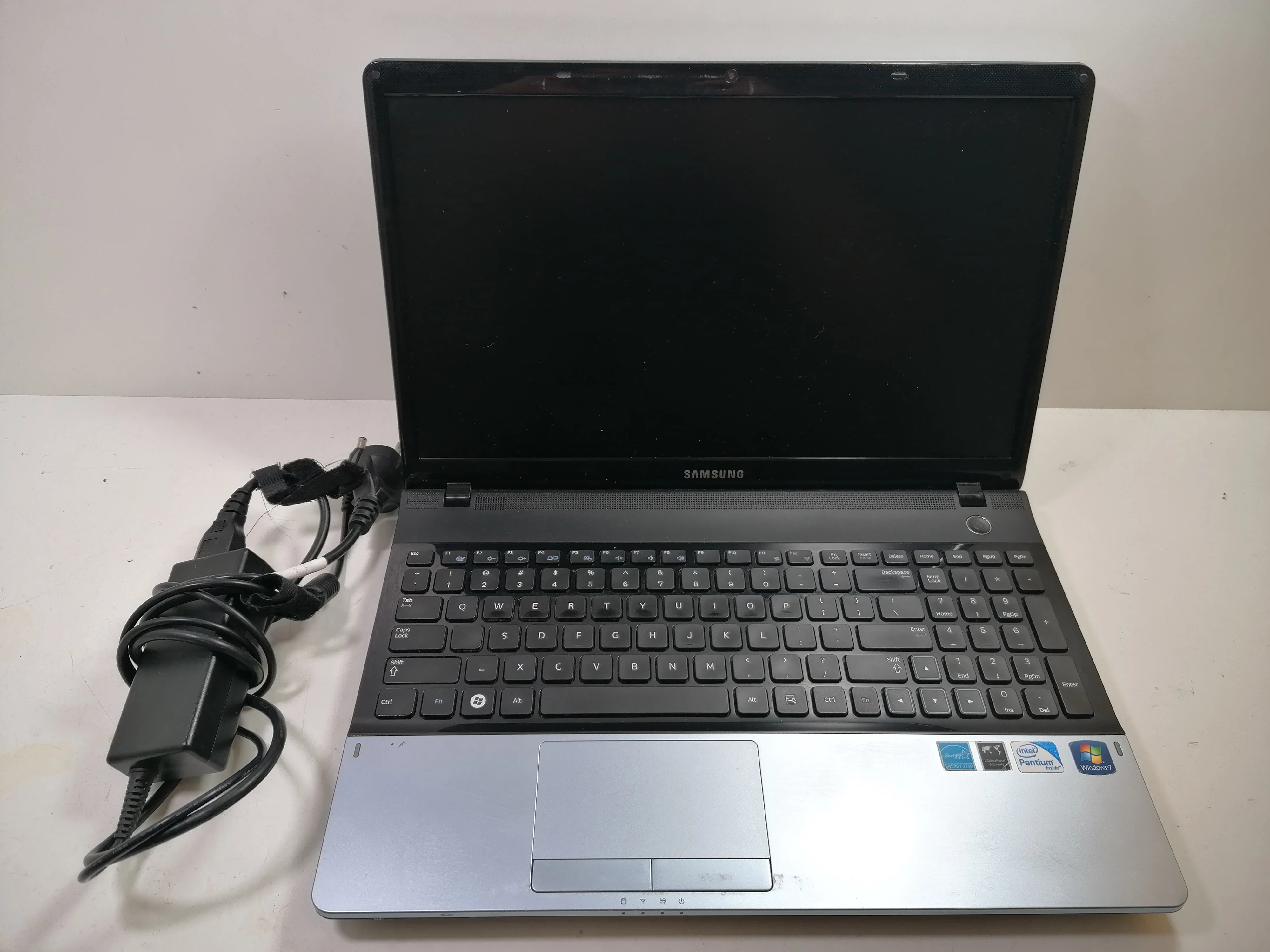 laptop-samsung-np300e5c-targowa-41-warszawa