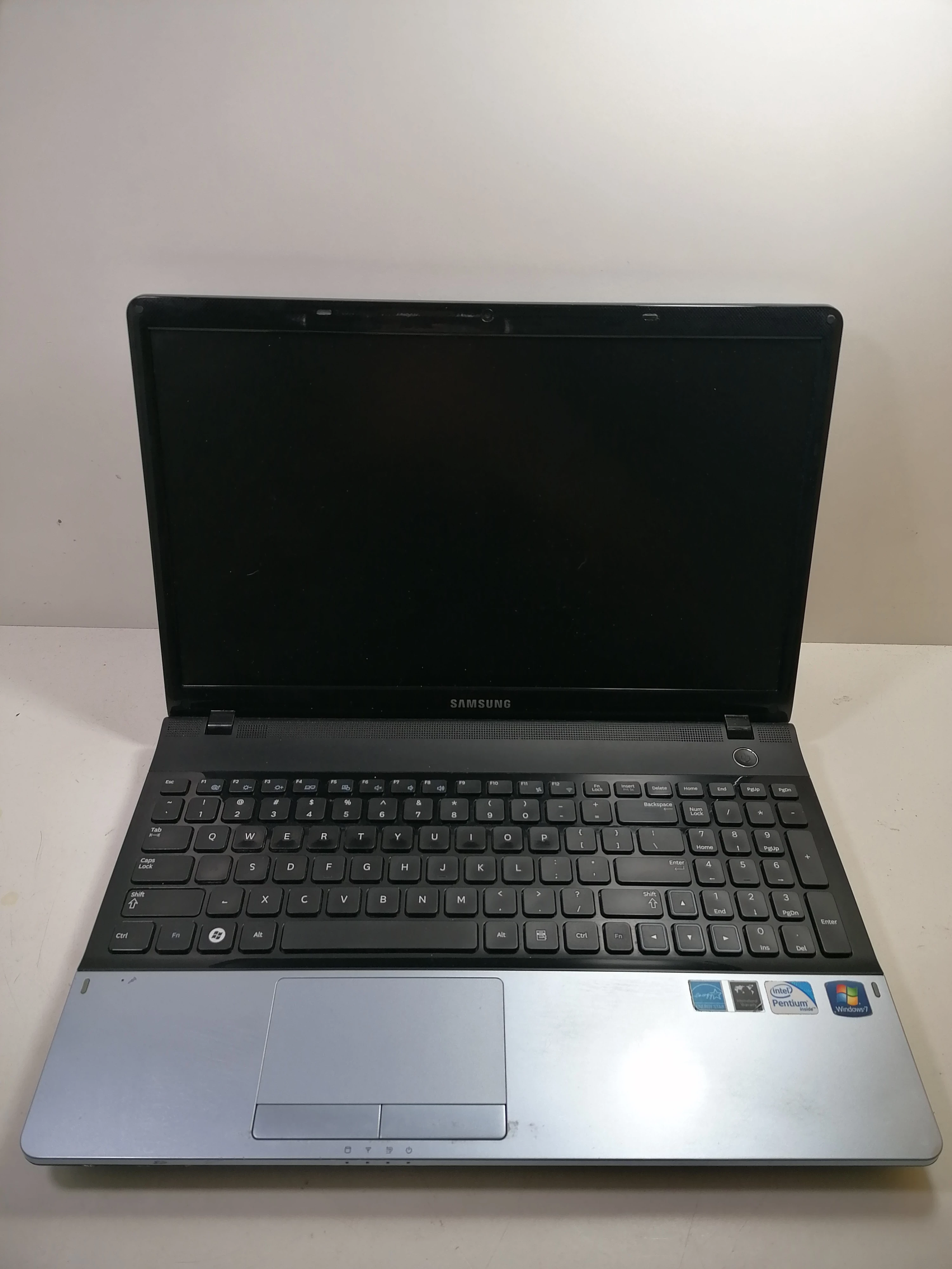 laptop-samsung-np300e5c-stan-11323-2